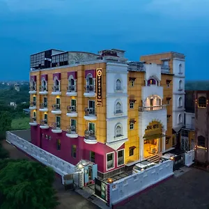 4* Hotel Foxoso Taj View